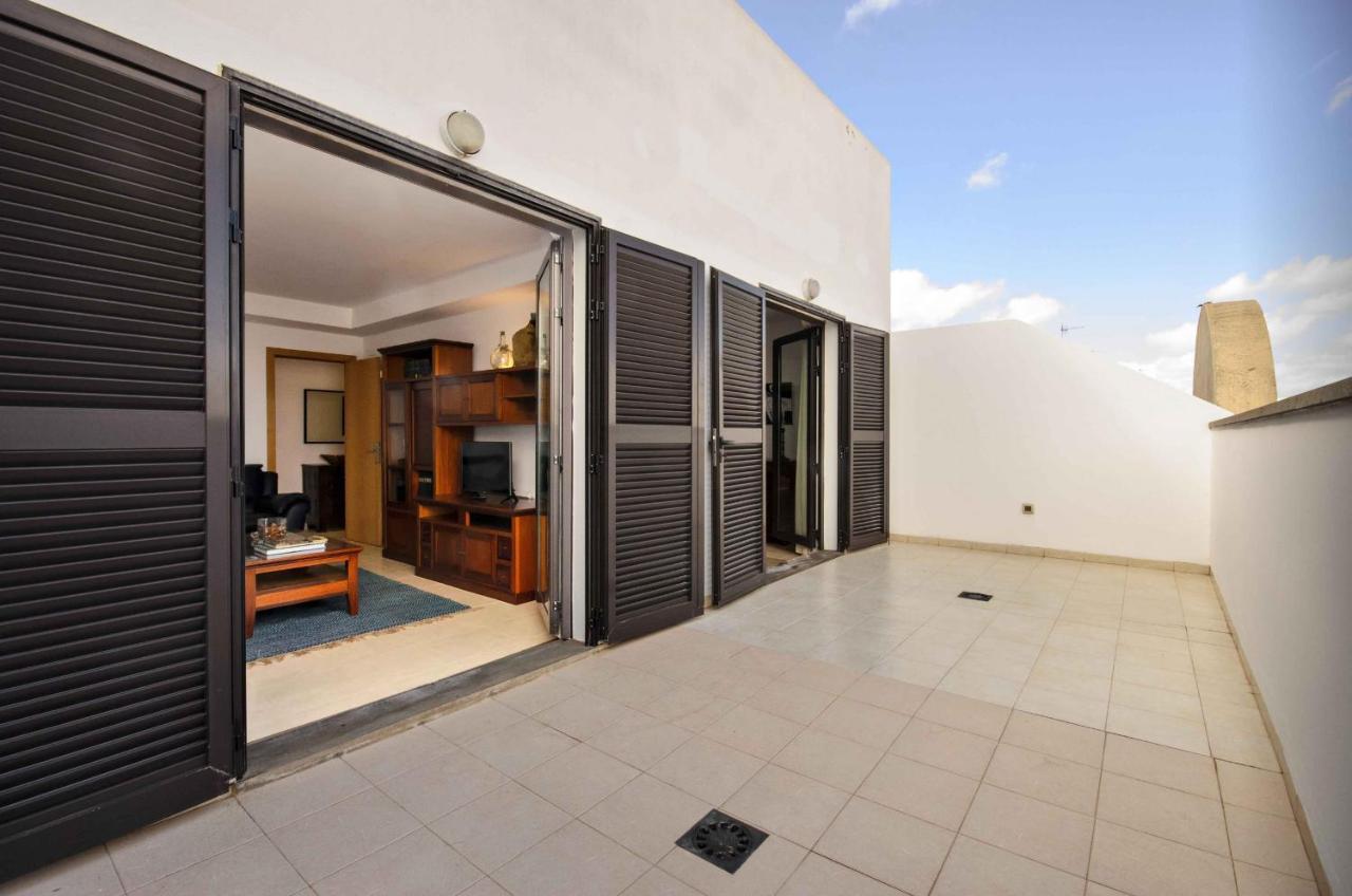 La Casa De Lela Villa Arrecife  Exteriör bild